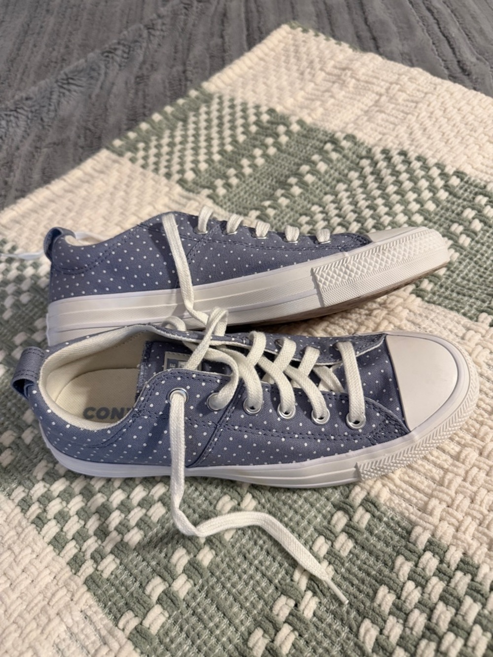 Women’s Polka dot blue converse shoes